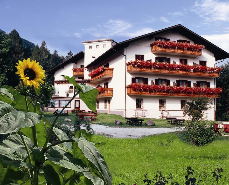 Hotel Brueckenwirt - Al Ponte Montagna Eksteriør billede